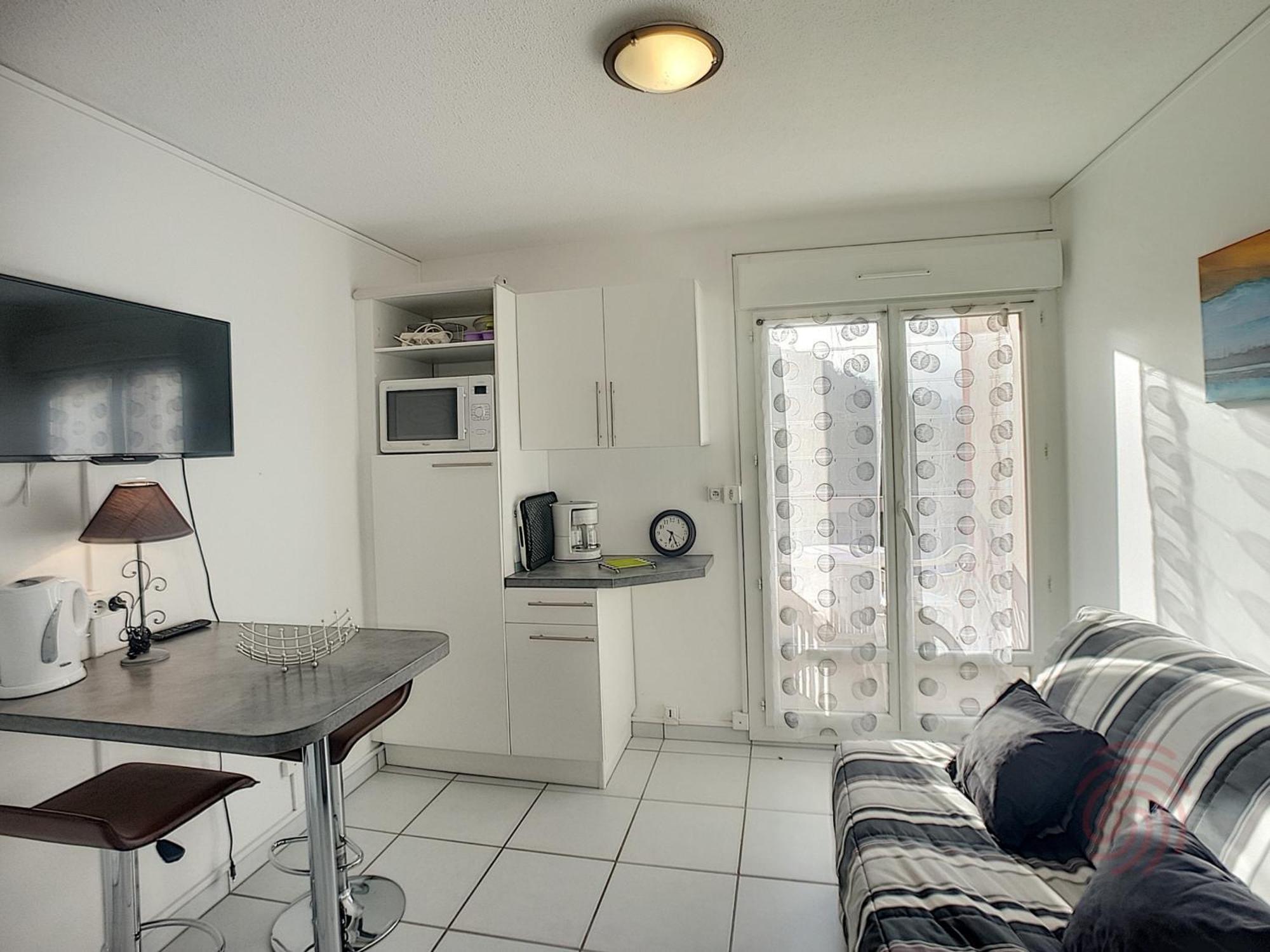 Studio Renove Avec Balcon, Animaux Acceptes, Wifi, A 650M Des Thermes - Fr-1-451-92 Lamalou-les-Bains Exterior foto
